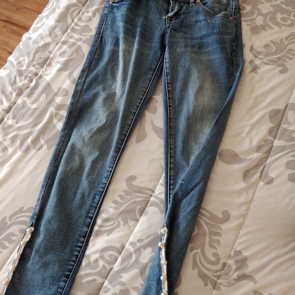 Jeans - Picture 2 of 5
